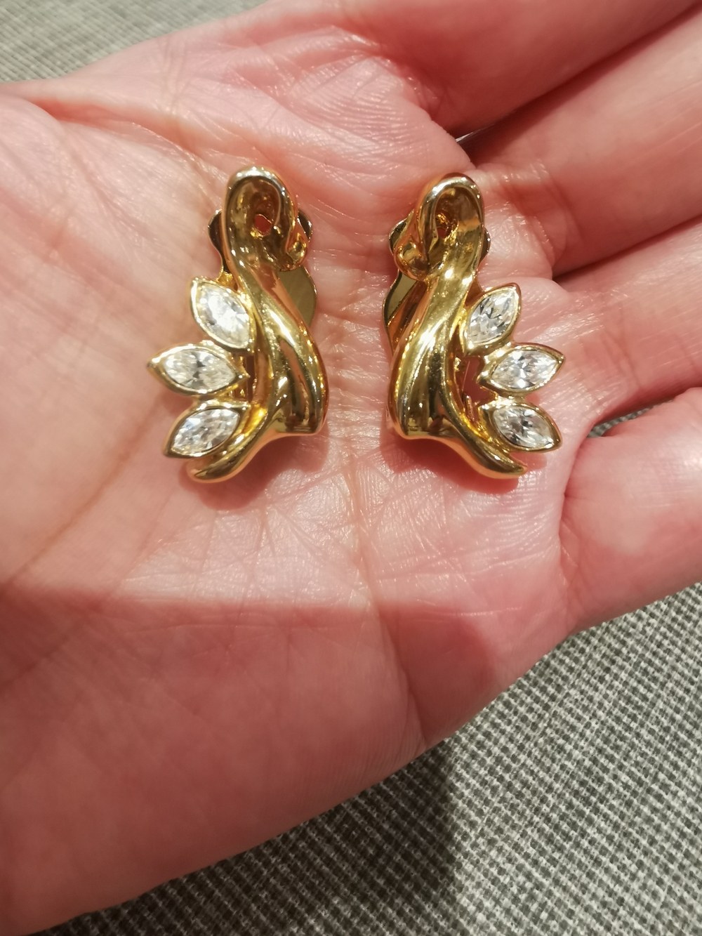 Gold Leaf Crystal Clip-On Earrings